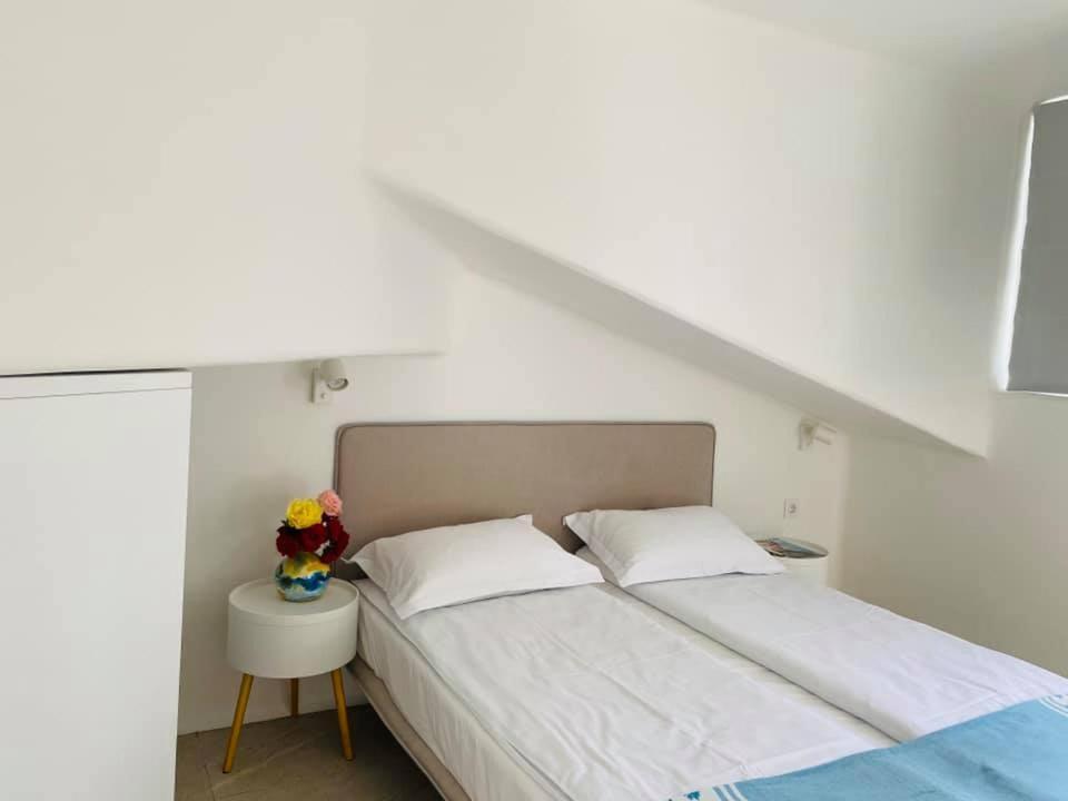 Friends Family Hotel Lozenets Bagian luar foto