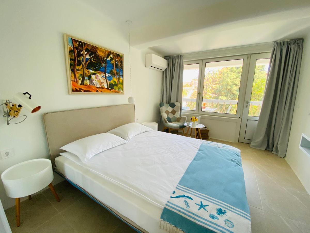 Friends Family Hotel Lozenets Bagian luar foto